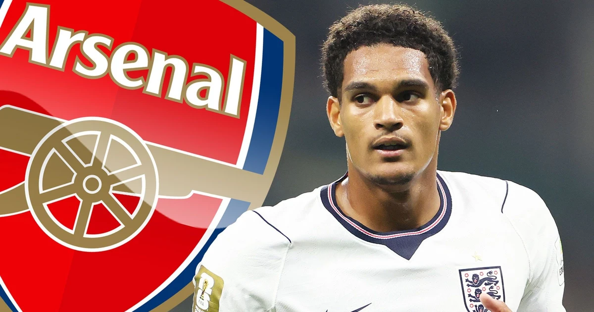 Đề phòng vuột mất Konsa, Arsenal hỏi mua Quansah