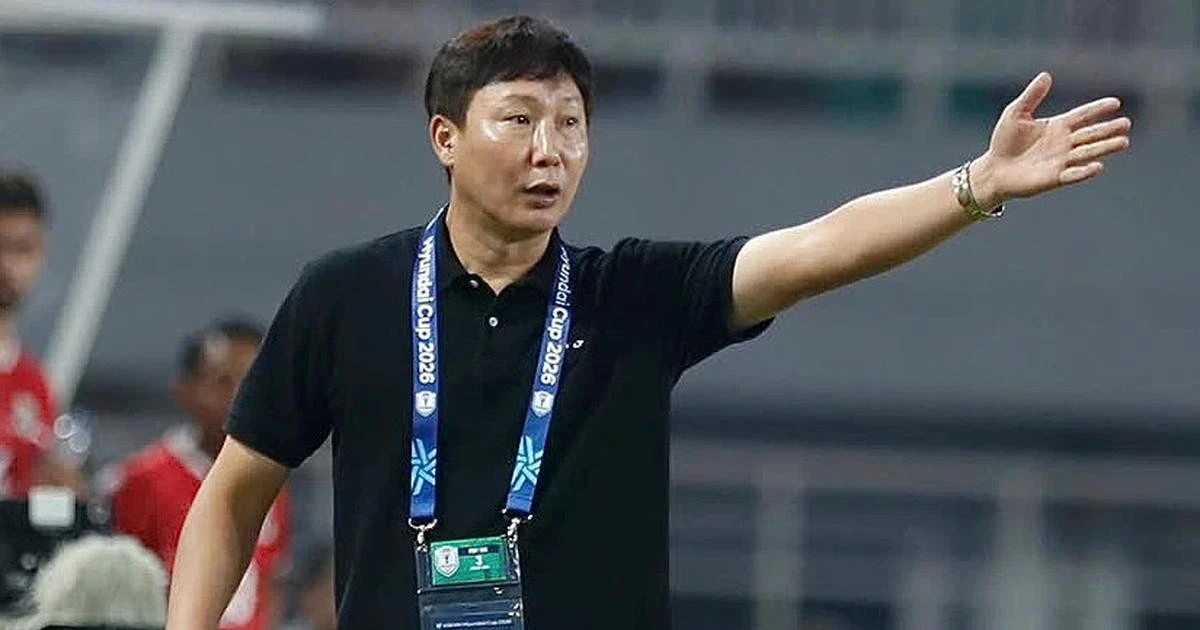 Báo Hàn Quốc kỳ vọng HLV Kim Sang-sik viết thêm trang sử mới cùng tuyển Việt Nam
