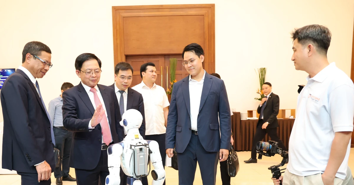 'Mang cơm gạo nuôi Thánh Gióng chứ không phải chờ ngân sách hay quy hoạch ra cái này cái kia'