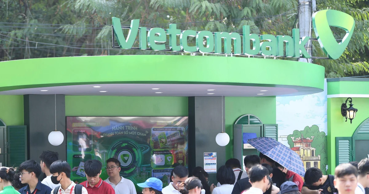 Vietcombank mang "phố không tiền mặt" tới Sóng Festival 2026
