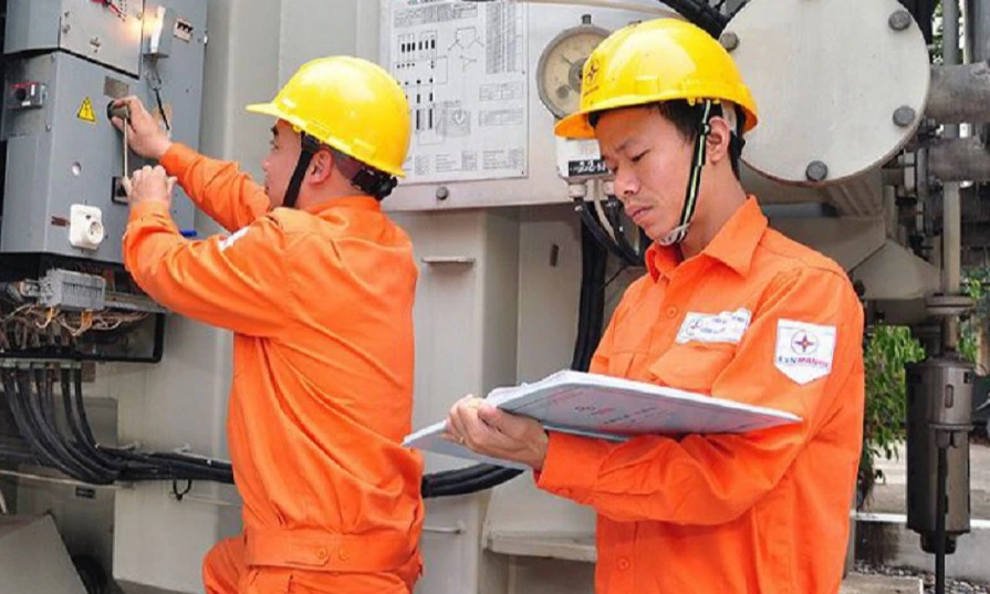 Phó Thủ tướng: Xem xét giảm giá điện từ ngày 1/11
