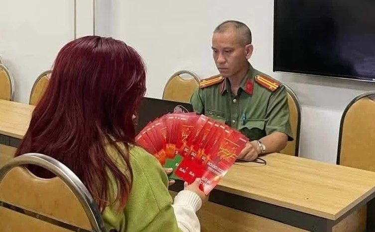 Rao bán vé mời miễn phí Concert 'Tổ quốc trong tim', công an vào cuộc