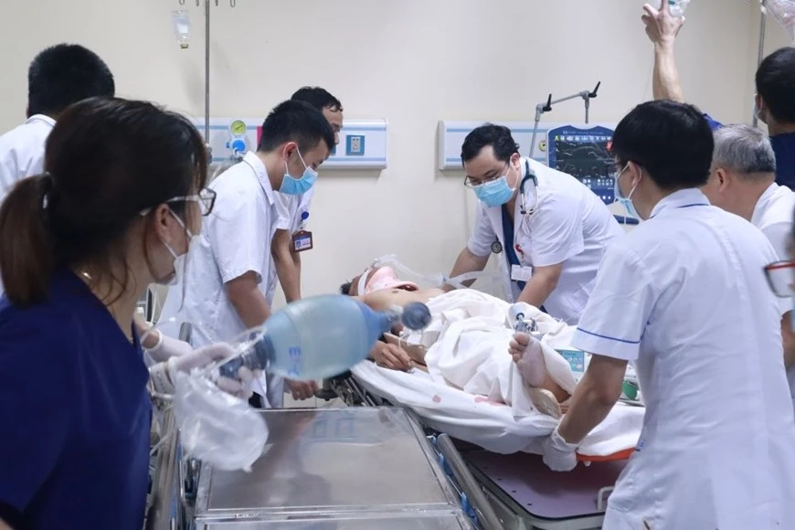 Cấp cứu ngoại viện: Cuộc đua sinh tử bắt đầu từ hiện trường