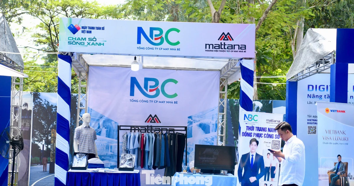 May Nhà Bè đưa sắc màu thời trang công sở đến Sóng Festival 2026