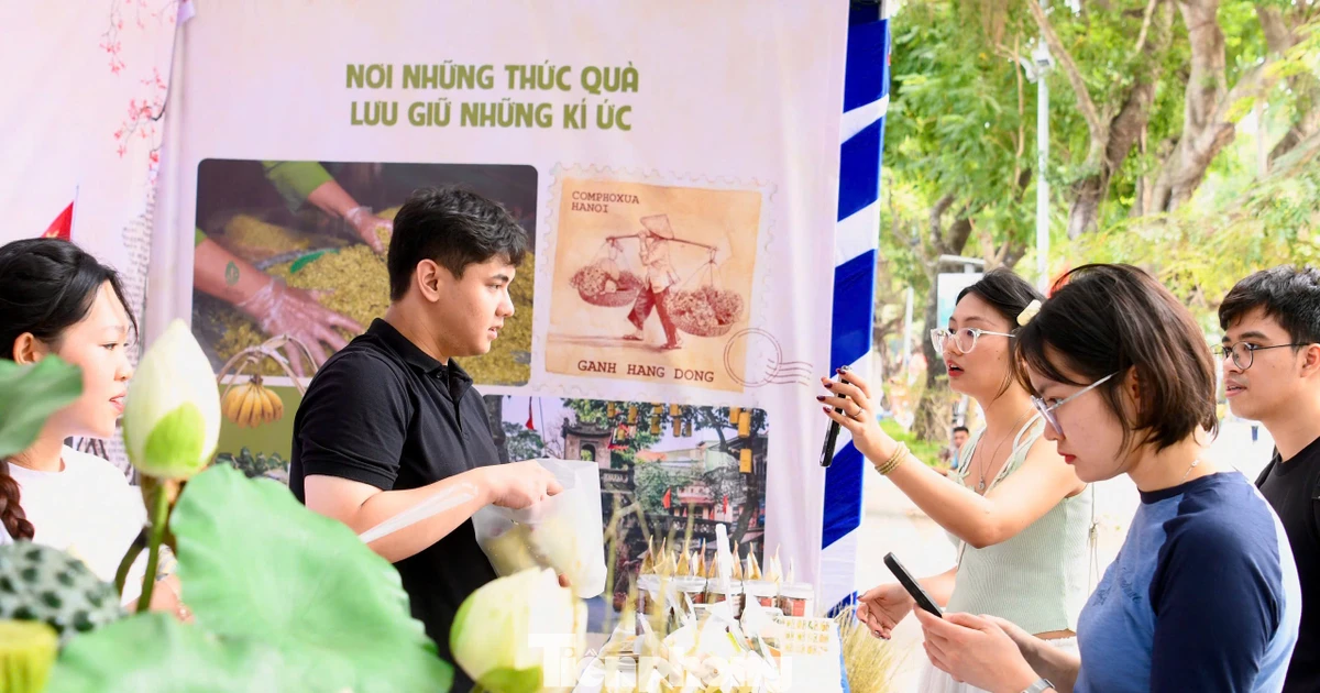 Khu ẩm thực Sóng Festival hút khách, món ngon giá bình dân