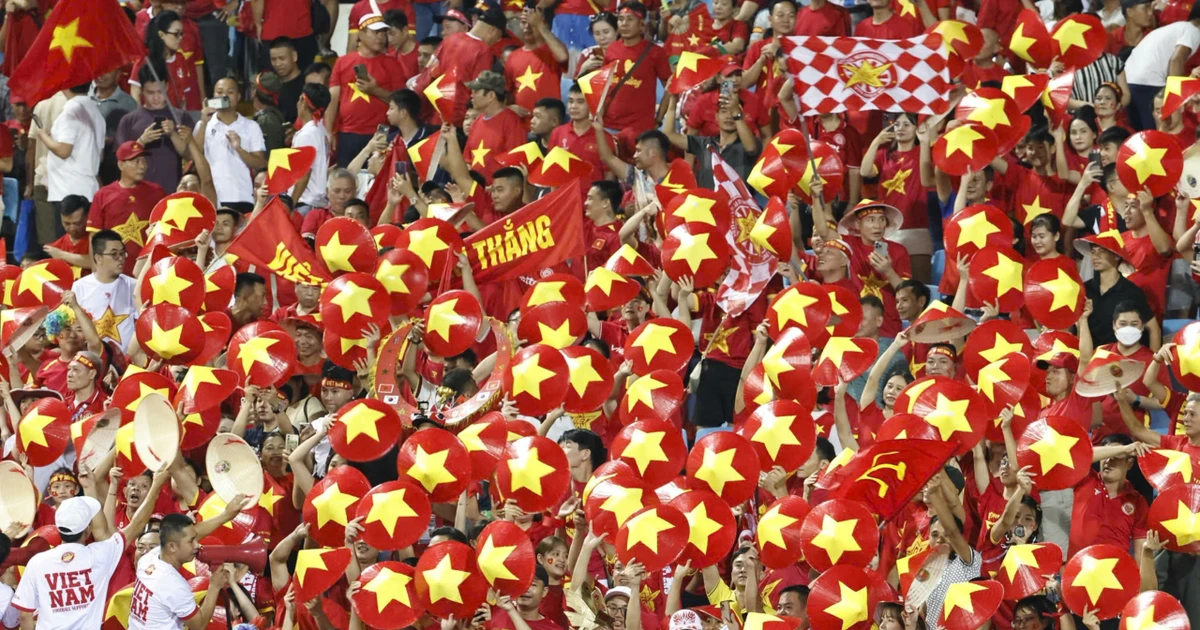Hình ảnh ấn tượng trên khán đài Mỹ Đình trận Việt Nam - Malaysia