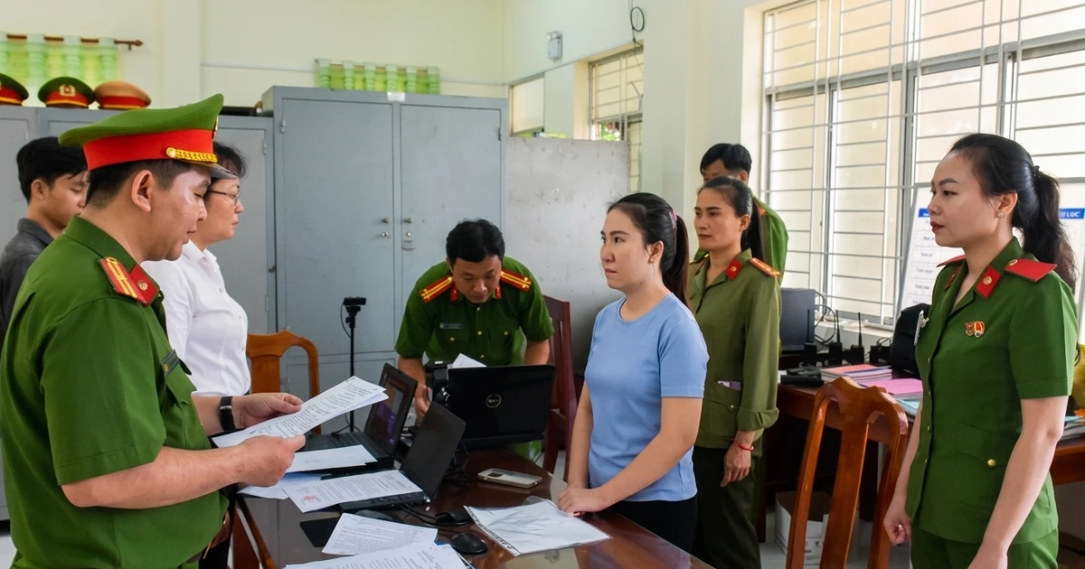 Cặp vợ chồng lừa 15 tỷ đồng với chiêu 'đáo hạn ngân hàng'