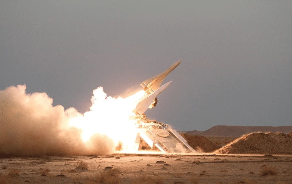 Iran tuyên bố trả đũa sau khi Mỹ mở rộng lệnh trừng phạt
