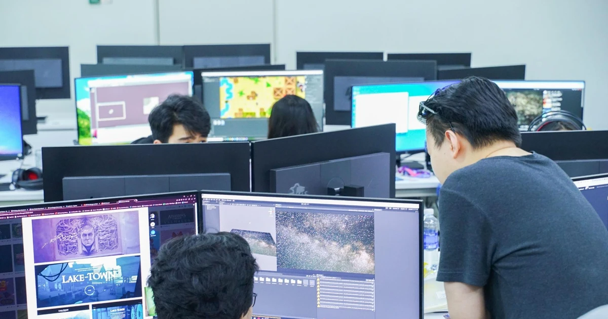 Khi AI "nén" bậc thang nghề lập trình: Chọn học gì để không bị thay thế?