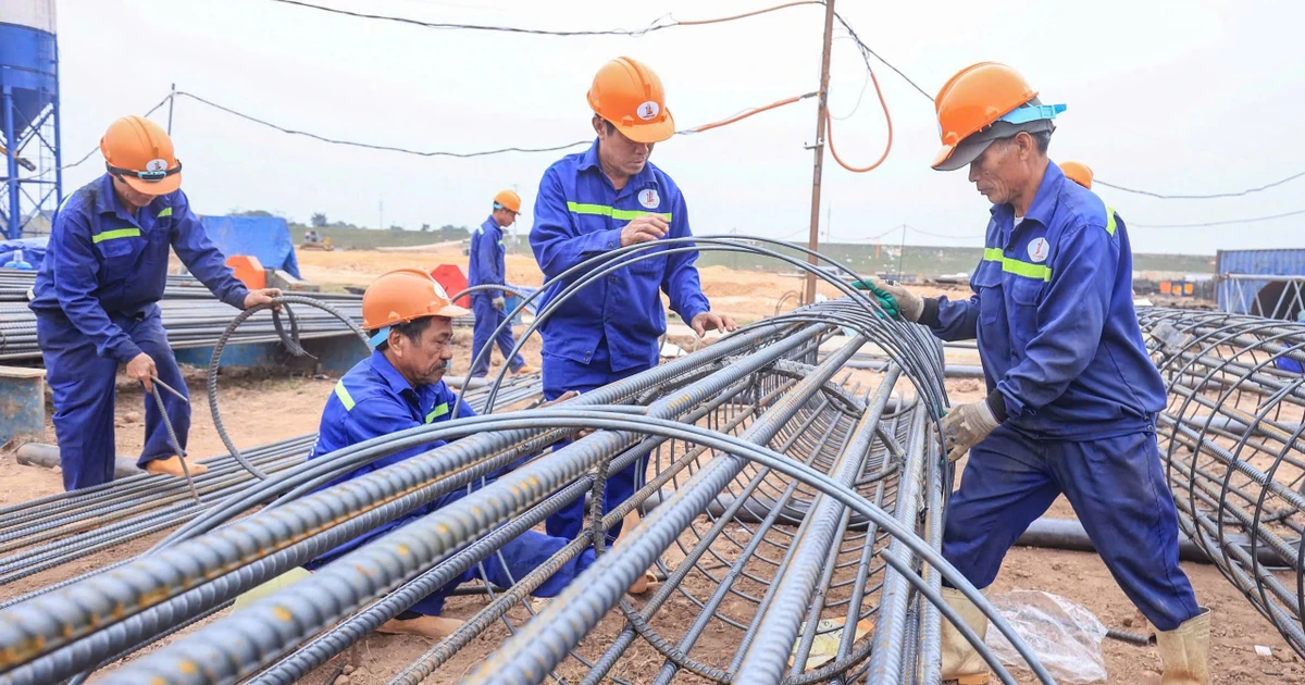 Lương tăng 40-50% nhưng ngành xây dựng vẫn "khát" nhân lực