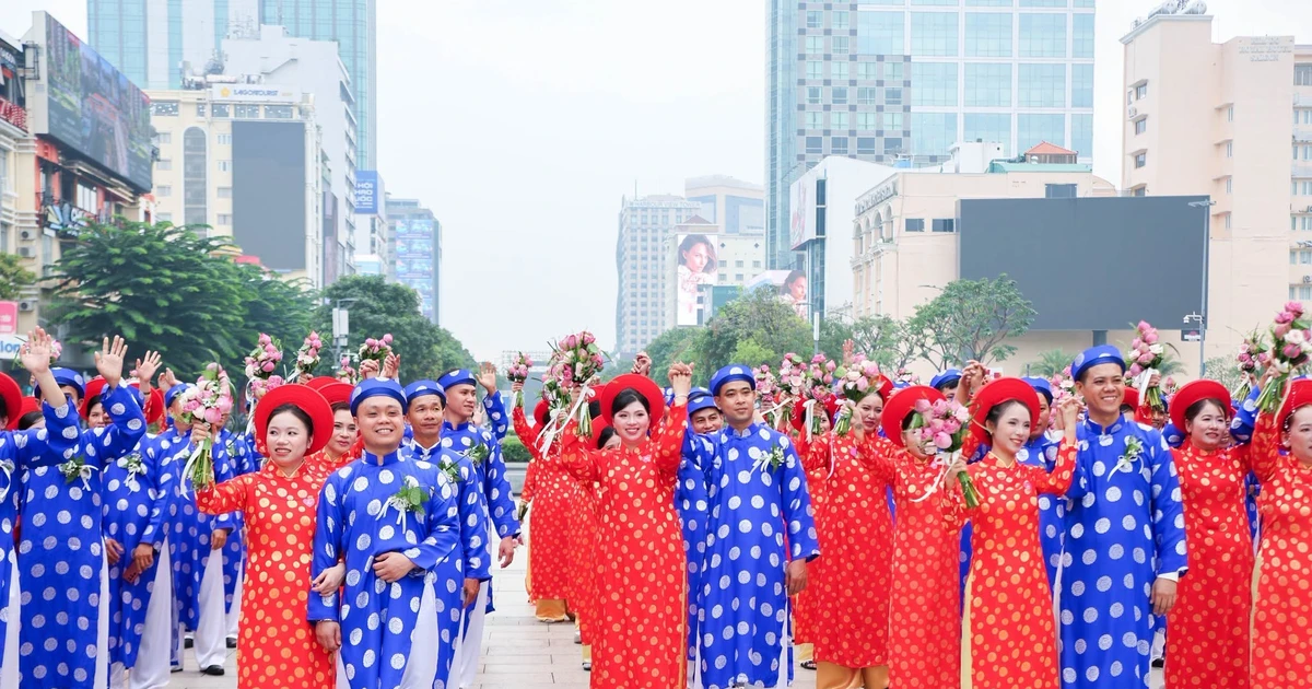 Ngày hạnh phúc của các đôi vợ chồng công nhân ở TPHCM