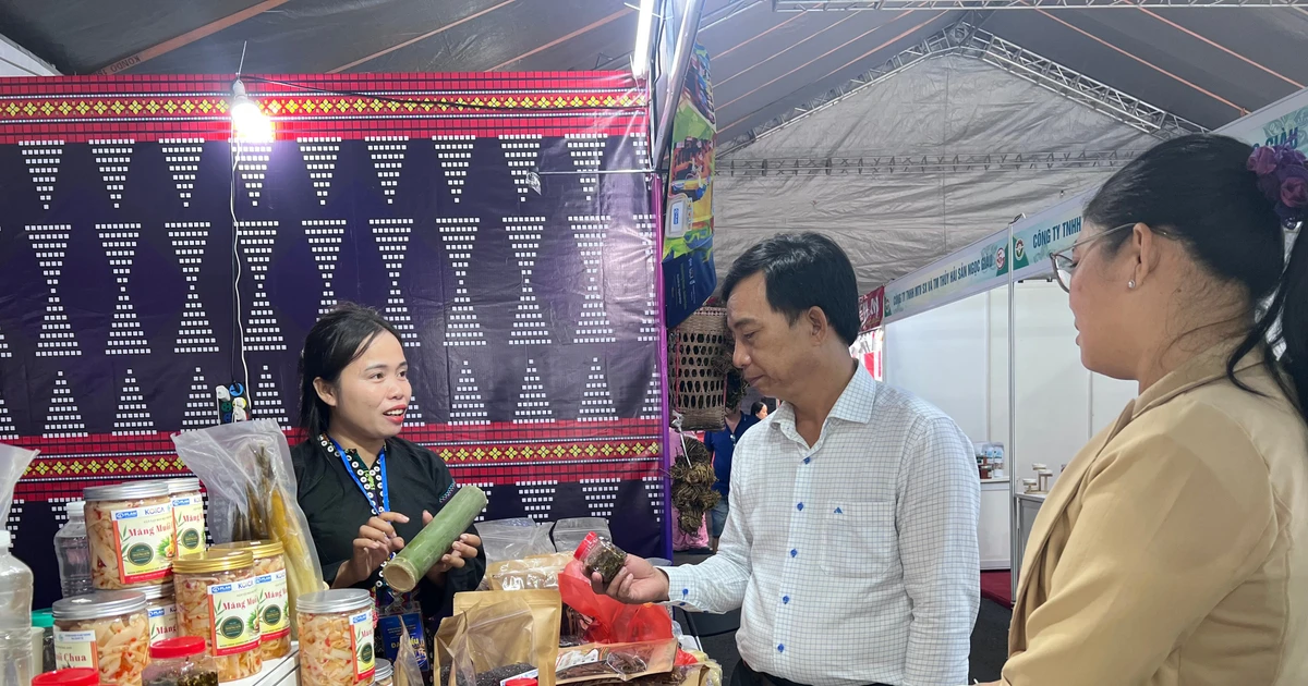Khuyến công mở đường cho đặc sản vùng miền vươn xa