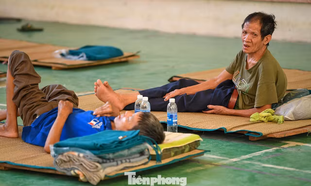 Nơi sơ tán của người dân vùng lũ sông Bùi