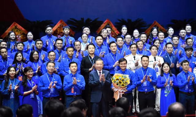 Ra mắt Ban Chấp hành Trung ương Đoàn khóa XIII gồm 119 ủy viên