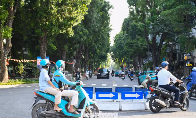 Nhiều tuyến phố trung tâm Hà Nội 'thay áo mới' sau thi công chống ngập