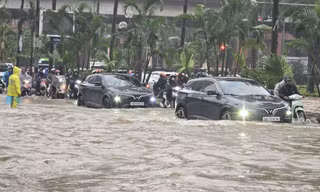 Đường phố Hà Nội thành sông