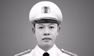 Truy tặng Huân chương Bảo vệ Tổ quốc hạng Ba cho trung tá công an hy sinh