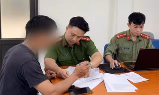Xử phạt Facebooker thường xuyên chia sẻ bài viết của Lê Trung Khoa
