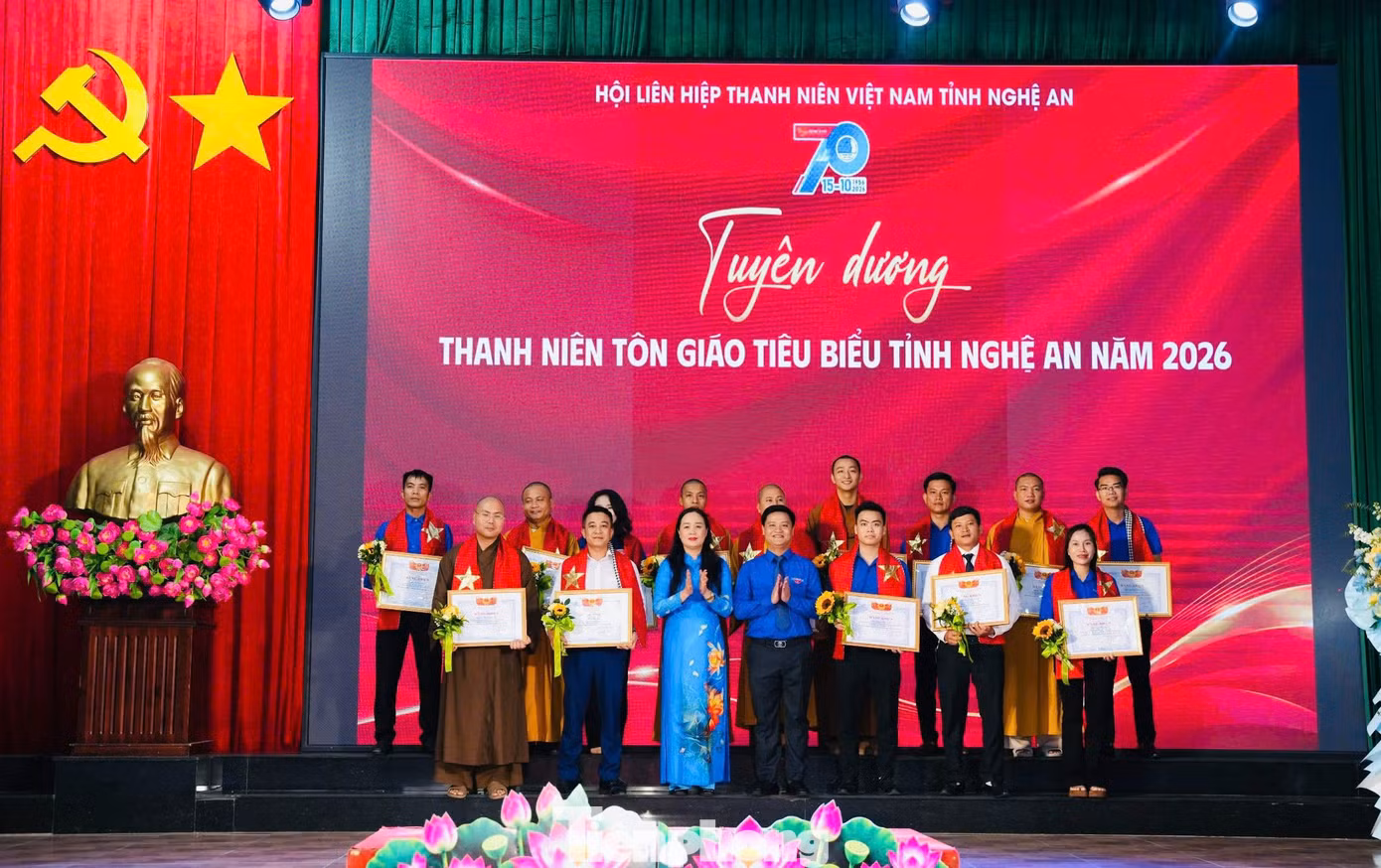 tp_2aobor5a2btjwaiv2arsmab8aeupqtup6v95yhcg.jpg