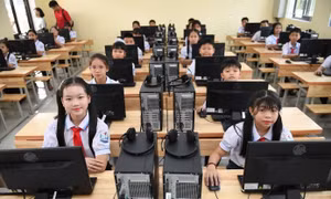 Hơn 2.300 học sinh Hà Nội có thêm “cỗ máy tri thức” để học tập và khám phá