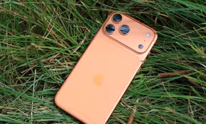 iPhone 17 Pro Max màu Cosmic Orange sẽ bị "niêm phong" 250 năm: Chuyện gì xảy ra?