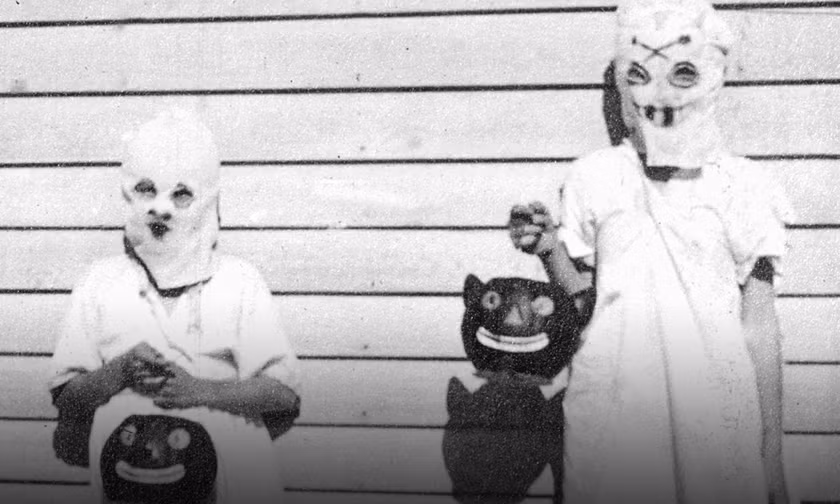 Vì sao nhiều người lại đi xin kẹo vào dịp Halloween? Nguồn gốc lại ấm áp bất ngờ