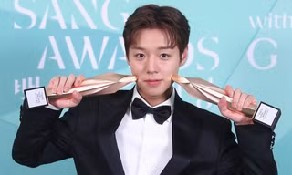 NÓNG: Fan Việt sắp gặp Park Ji Hoon tại chuỗi fancon hoành tráng vào tháng 6