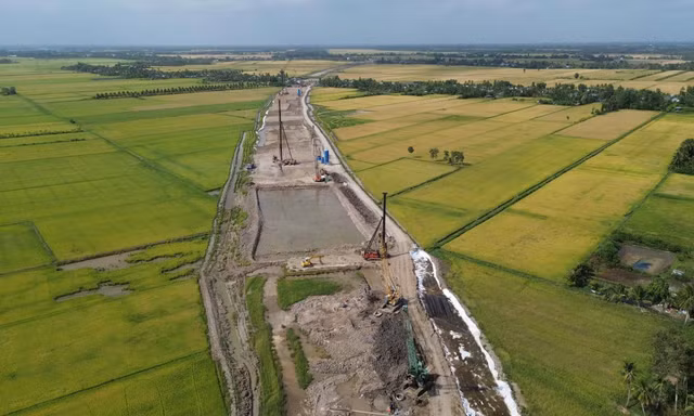 11 hộ dân Cà Mau được hỗ trợ do ảnh hưởng thi công cao tốc