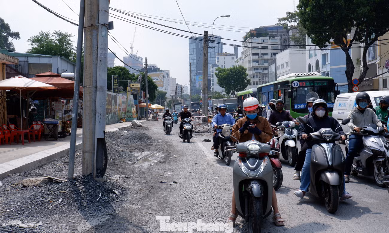 TPHCM điều chỉnh giao thông nhiều tuyến đường phục vụ thi công metro số 2