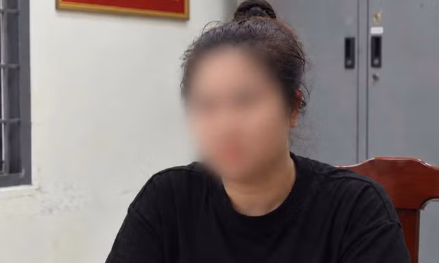Dựng chuyện cha bệnh nặng, lừa người yêu đồng giới gần 1 tỷ đồng