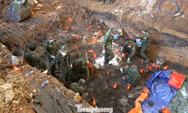 Mở rộng khai quật, phát hiện thêm 24 bộ hài cốt liệt sĩ tại công viên Lê Thị Riêng
