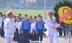 Thiếu nhi, Tổng phụ trách Đội tiêu biểu vào Lăng viếng Bác