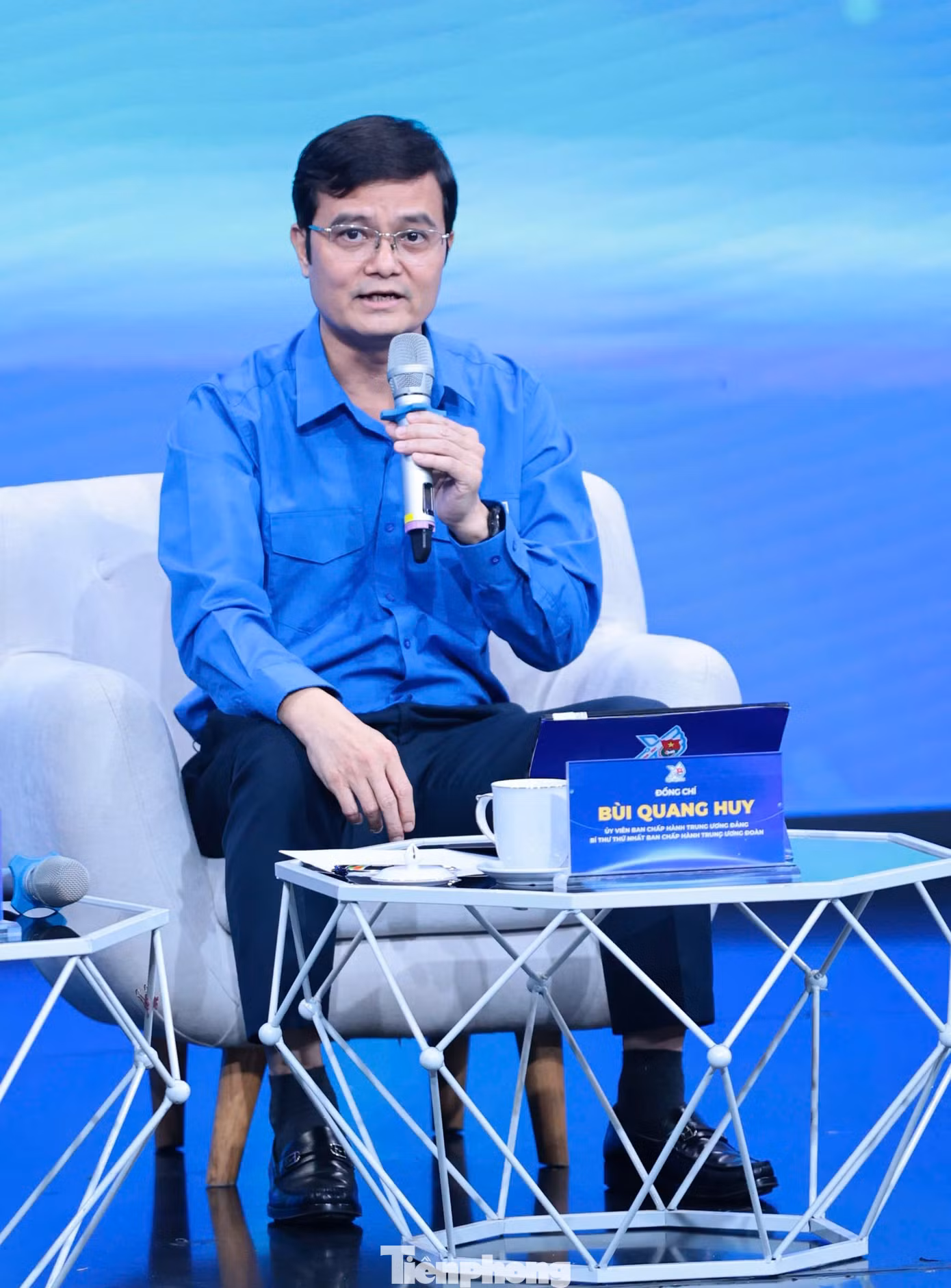 tp-bi-thu1.jpg