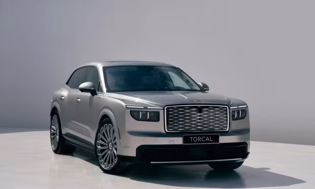 Khám phá xe điện siêu sang đầu tiên của Bentley