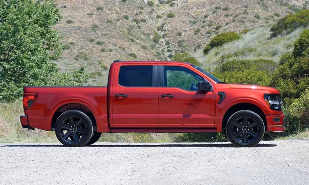 Ford tạm ngưng sản xuất mẫu bán tải ăn khách nhất vì sự cố
