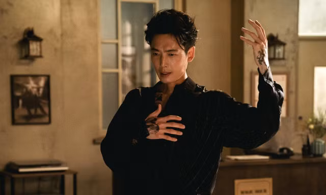 Là idol kỳ cựu, Sooyoung nói gì khi xem bạn trai Jung Kyung Ho hóa vũ công tango?
