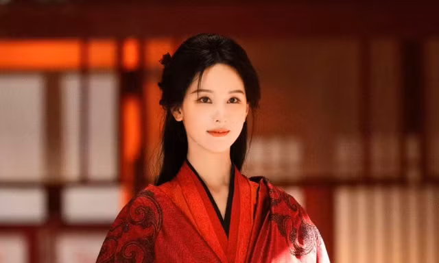 "Kiều Sở" của Trần Đô Linh là phim "không dành cho người bị chứng mù mặt"?