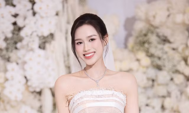 Netizen mong Hoa hậu Đỗ Thị Hà làm điều gì mà cô phải lên tiếng giải thích?