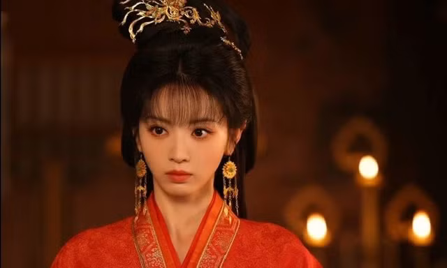 Gả Kim Thoa: Điền Hi Vi gây thất vọng vì cảnh quay gào thét vừa gồng vừa lố