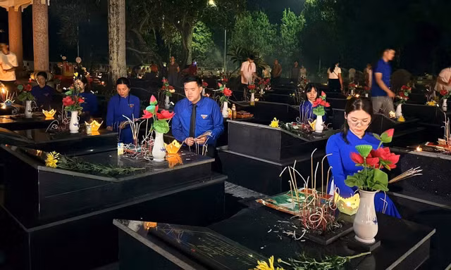 Tuổi trẻ Cao Bằng, Thái Nguyên thắp nến tri ân, tưởng nhớ các Anh hùng Liệt sĩ