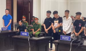 Xét xử 5 bị cáo trong vụ nam sinh bị đánh tử vong sau hai ngày nhập học