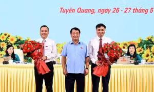 Thủ tướng phê chuẩn kết quả bầu 2 Phó Chủ tịch UBND tỉnh Tuyên Quang