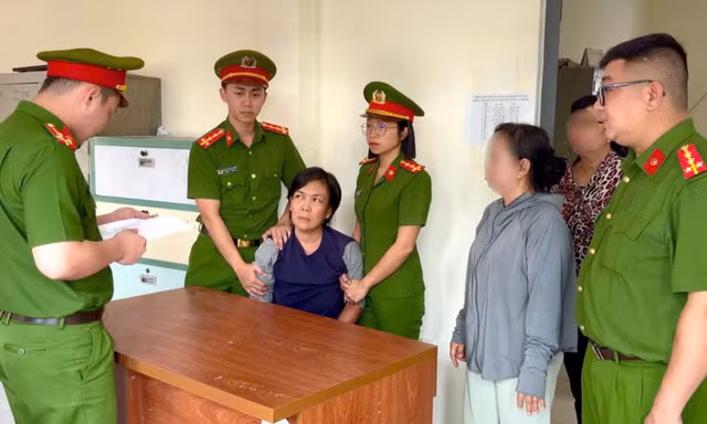 Đối tượng tại cơ quan Công an (Ảnh: CAĐN)