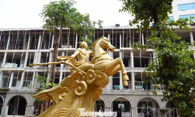 Đà Nẵng: Xây trường chậm tiến độ, hàng trăm học sinh phải đi học nhờ