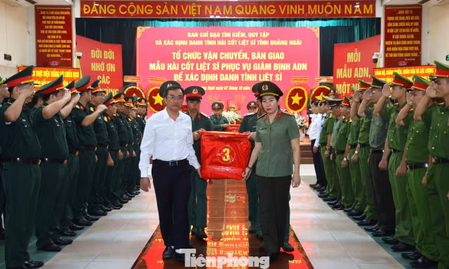 Quảng Ngãi đưa hơn 2.200 mẫu hài cốt liệt sĩ ra Hà Nội xác định danh tính