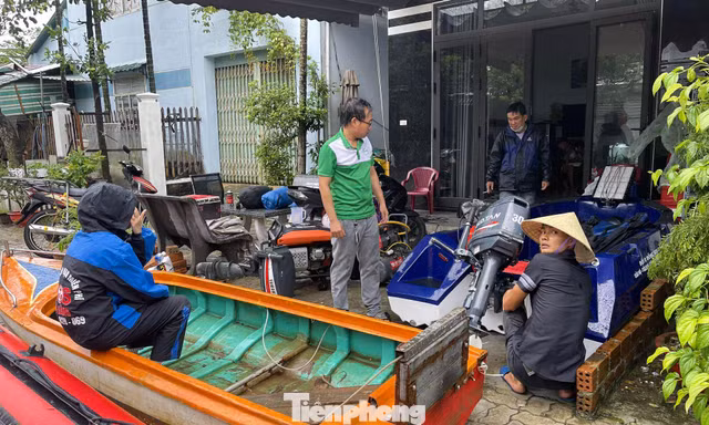Trước giờ bão 12 đổ bộ, các đội cứu hộ ở Đà Nẵng đã sẵn sàng ứng cứu