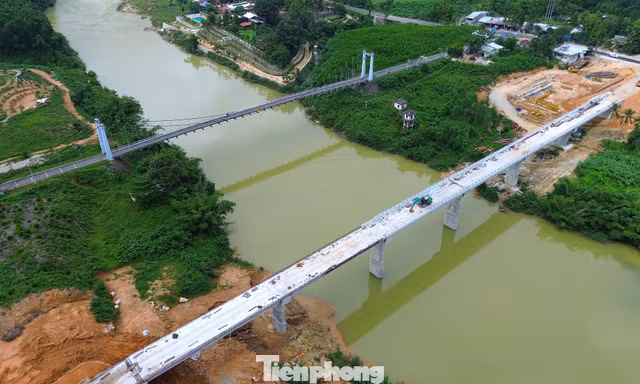 Cầu treo ‘già nua’, xuống cấp nặng ở Huế sắp có công trình thay thế