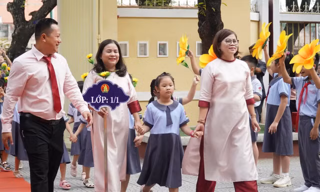 Huế siết các khoản thu học đường trước năm học mới
