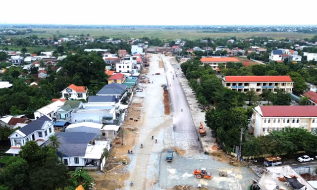Hết đường lùi cho dự án mở rộng đường 100 tỷ ở Huế
