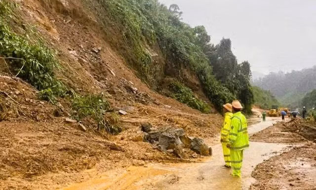 Đà Nẵng kích hoạt phương án ứng phó chủ động, sẵn sàng sơ tán dân trước mưa lớn